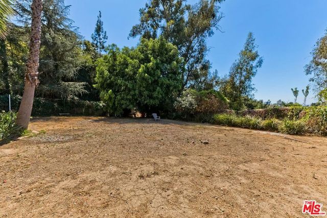 3525 N Knoll Drive, Los Angeles, CA 90068