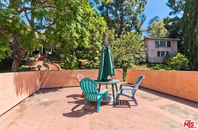 3525 N Knoll Drive, Los Angeles, CA 90068