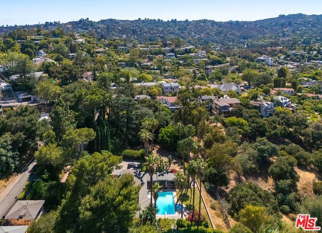 3525 N Knoll Drive, Los Angeles, CA 90068