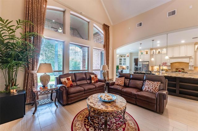 1006 Blossom Field Lane, Pinehurst, TX 77362