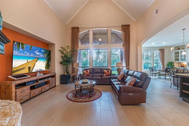 1006 Blossom Field Lane, Pinehurst, TX 77362