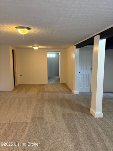 5006 Tumeric Ln, Louisville, KY 40258