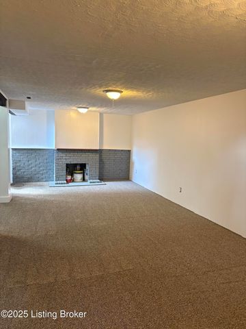 5006 Tumeric Ln, Louisville, KY 40258