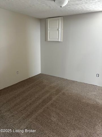 5006 Tumeric Ln, Louisville, KY 40258