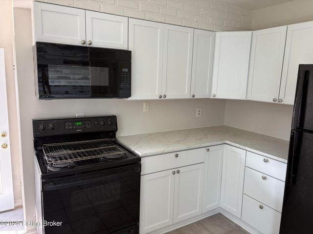 5006 Tumeric Ln, Louisville, KY 40258