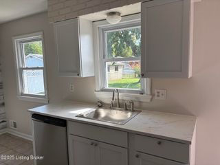 5006 Tumeric Ln, Louisville, KY 40258