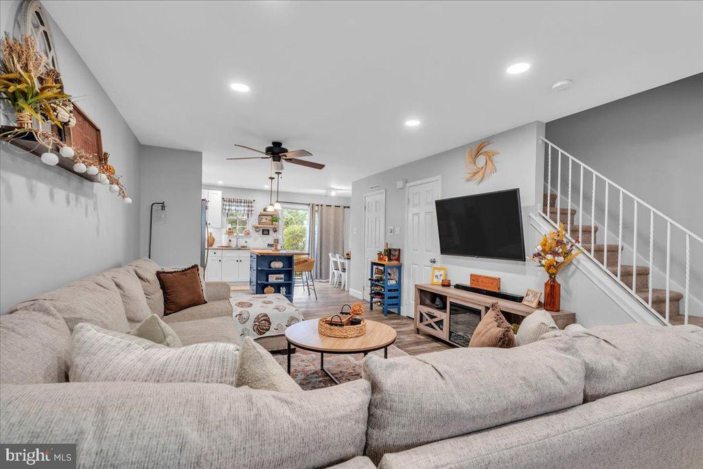 809 DARRETT CT, Sewell, NJ 08080 — photo 5