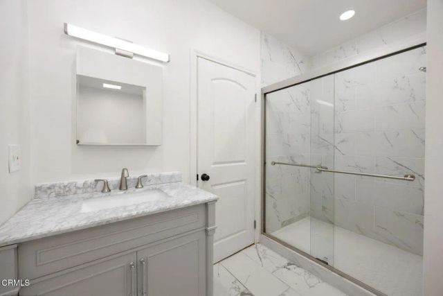 900 E Glenoaks, Glendale, CA 91207