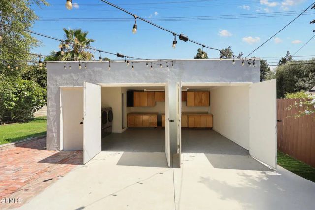 900 E Glenoaks, Glendale, CA 91207
