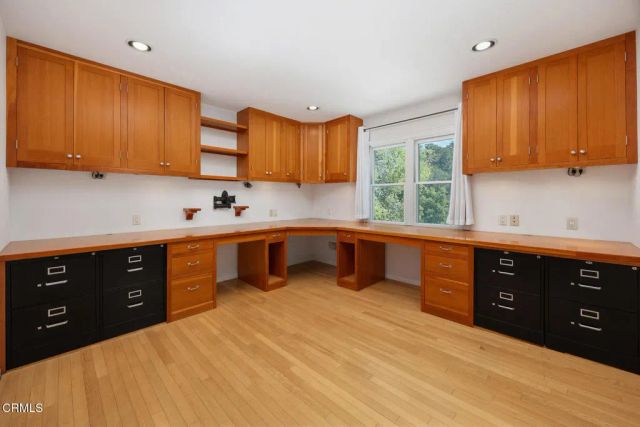 900 E Glenoaks, Glendale, CA 91207