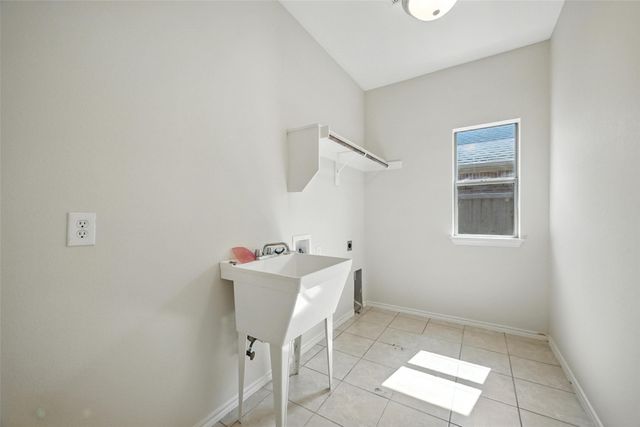 225 Glenview Drive Dr, Aubrey, TX 76227