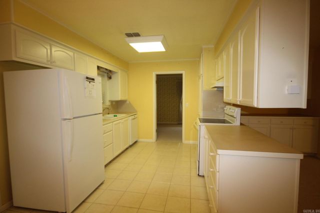 911 Ash Street, Nashville, AR 71852