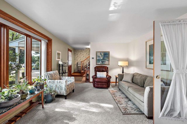 936 ST MARYS STREET, De Pere, WI 54115