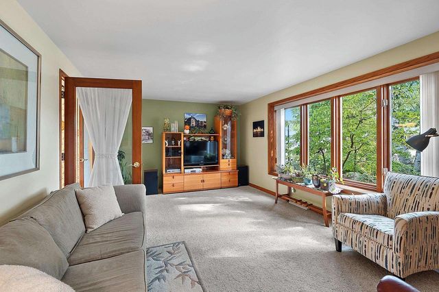 936 ST MARYS STREET, De Pere, WI 54115