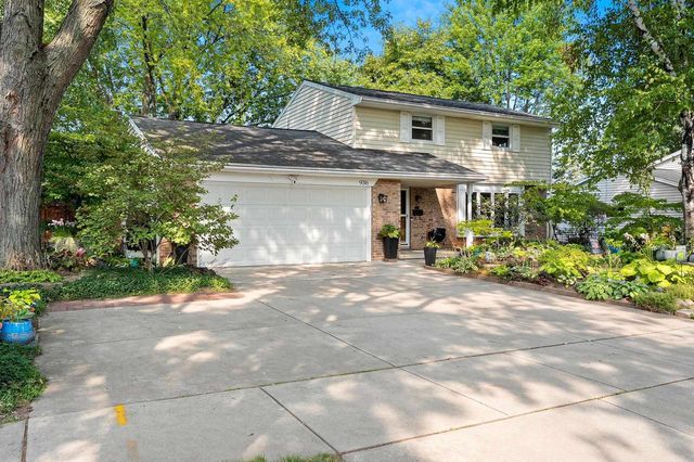936 ST MARYS STREET, De Pere, WI 54115