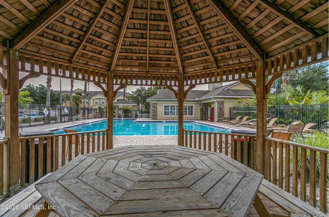 7067 DEER LODGE Circle 106, Jacksonville, FL 32256