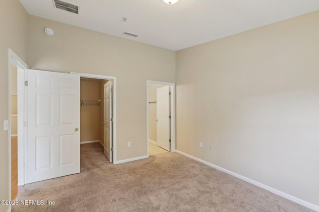 7067 DEER LODGE Circle 106, Jacksonville, FL 32256