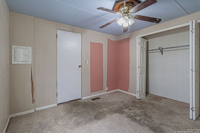 2478 Weil Rd, Marion, TX 78124