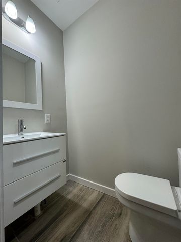 330 W Birnie Street, Gaffney, SC 29341