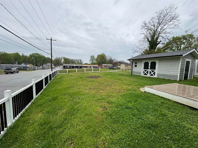 330 W Birnie Street, Gaffney, SC 29341