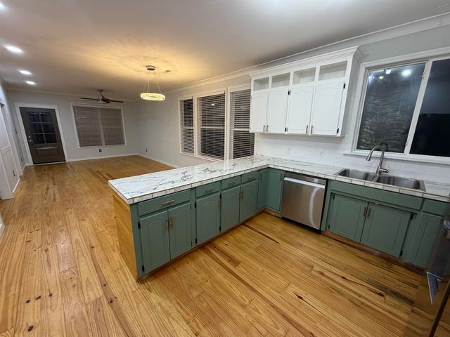 330 W Birnie Street, Gaffney, SC 29341