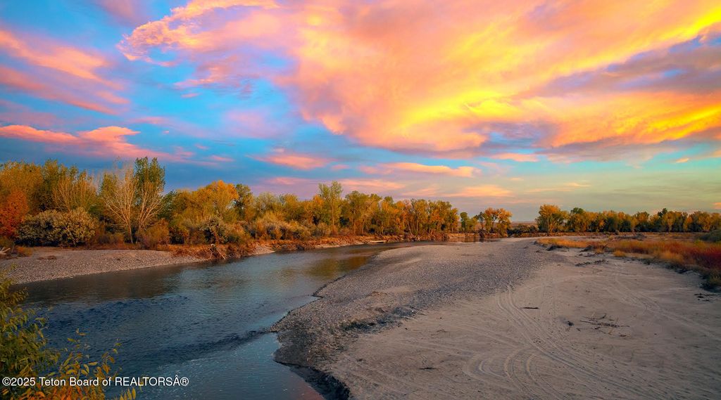 338 GAS HILLS Road, Riverton, WY 82501