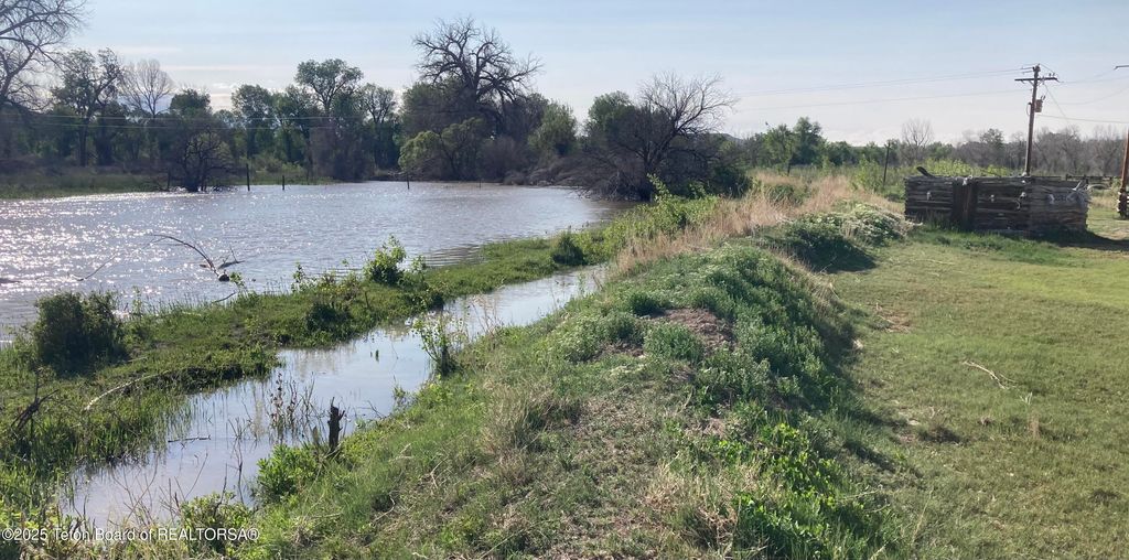 338 GAS HILLS Road, Riverton, WY 82501 photo 10