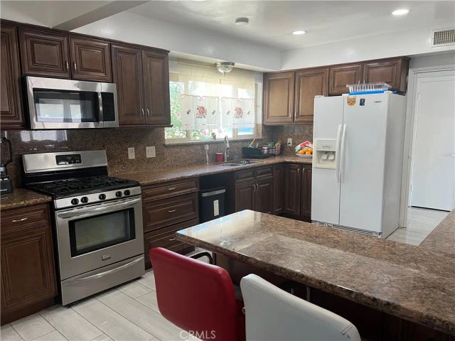 1710 Garretson Avenue, Corona, CA 92879