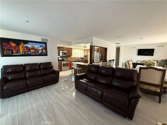 1710 Garretson Avenue, Corona, CA 92879