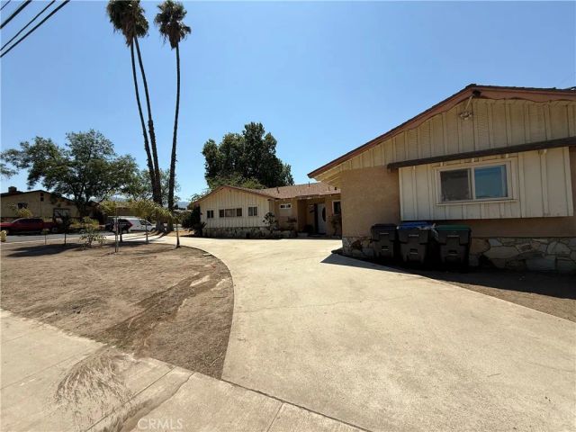 1710 Garretson Avenue, Corona, CA 92879