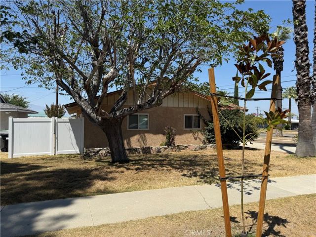 1710 Garretson Avenue, Corona, CA 92879