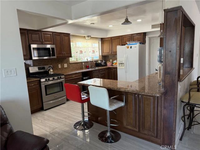 1710 Garretson Avenue, Corona, CA 92879