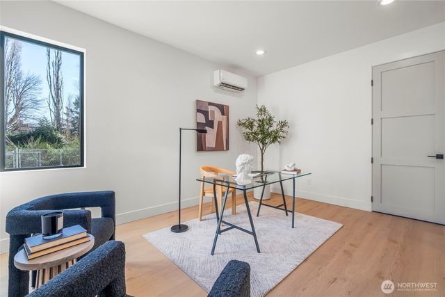 11279 59th Avenue S, Seattle, WA 98178