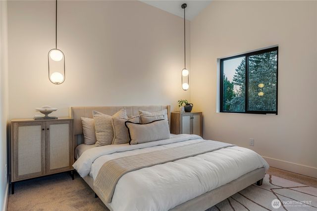 11279 59th Avenue S, Seattle, WA 98178