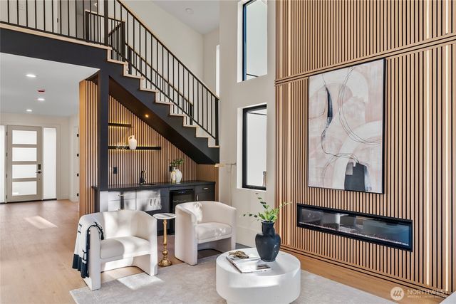 11279 59th Avenue S, Seattle, WA 98178