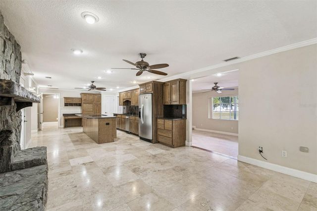 1900 CAPRI ROAD, Valrico, FL 33594