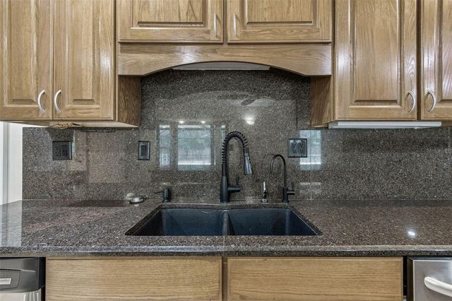 1900 CAPRI ROAD, Valrico, FL 33594