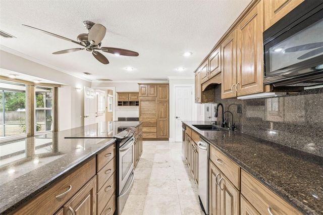 1900 CAPRI ROAD, Valrico, FL 33594