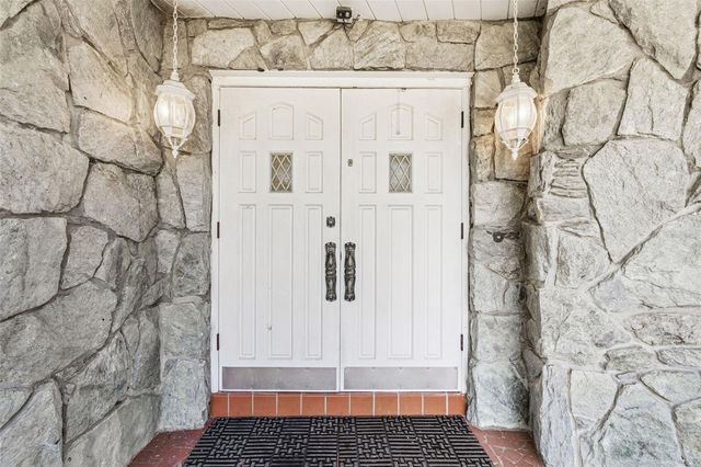 1900 CAPRI ROAD, Valrico, FL 33594