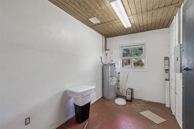 1900 CAPRI ROAD, Valrico, FL 33594