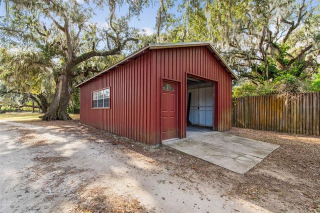 1900 CAPRI ROAD, Valrico, FL 33594