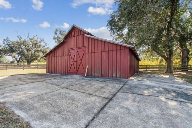 1900 CAPRI ROAD, Valrico, FL 33594