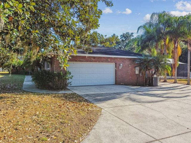 1900 CAPRI ROAD, Valrico, FL 33594