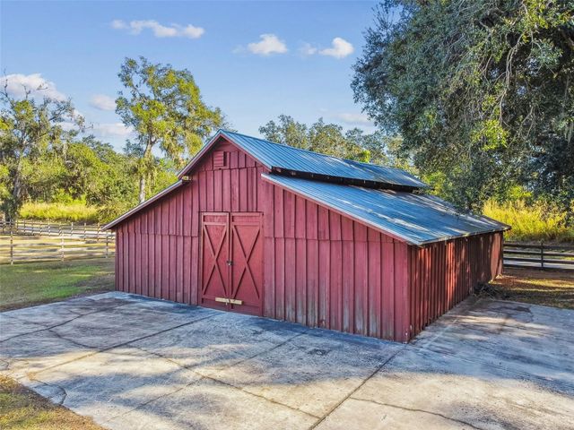 1900 CAPRI ROAD, Valrico, FL 33594
