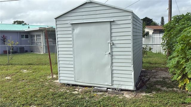 121 Andros ST, Lehigh Acres, FL 33936