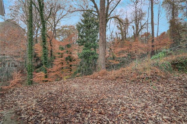 4146 Brookview SE Drive, Atlanta, GA 30339