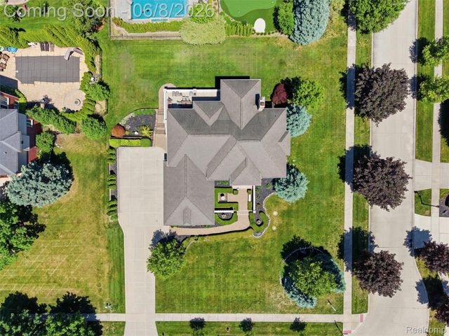 54150 Queensborough Drive, Shelby Charter Township, MI 48315