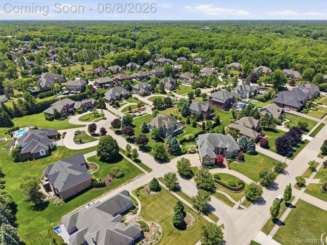 54150 Queensborough Drive, Shelby Charter Township, MI 48315