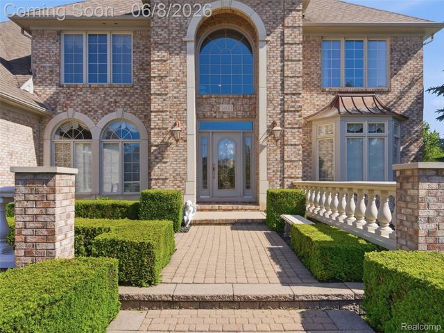 54150 Queensborough Drive, Shelby Charter Township, MI 48315