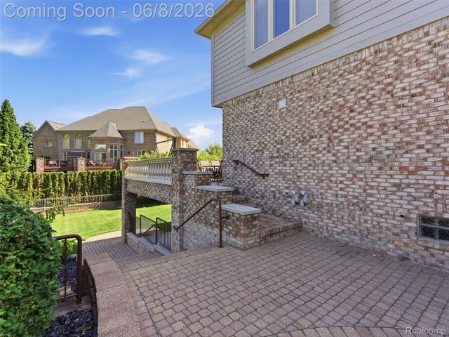54150 Queensborough Drive, Shelby Charter Township, MI 48315